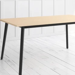 Mesa Thane negra