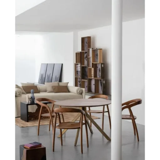 Silla Poe de madera de teca